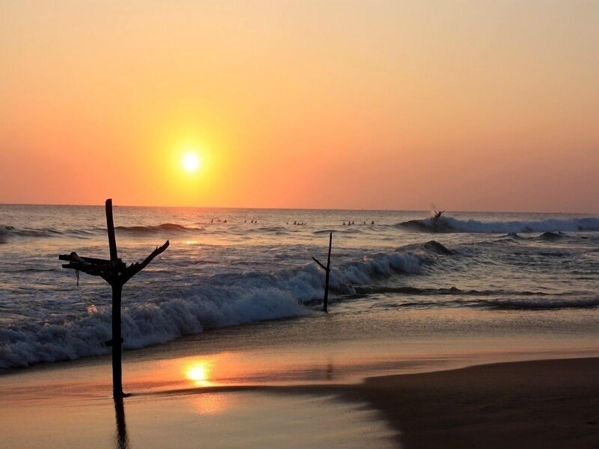 Time N Tide Beach Resort ฮิกคาดูวา ภายนอก รูปภาพ