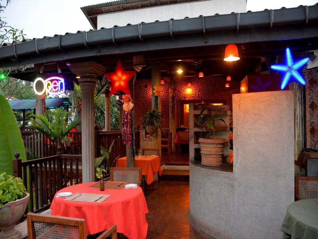 Time N Tide Beach Resort ฮิกคาดูวา ภายนอก รูปภาพ