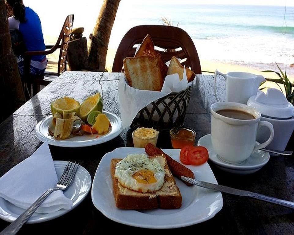 Time N Tide Beach Resort ฮิกคาดูวา ภายนอก รูปภาพ
