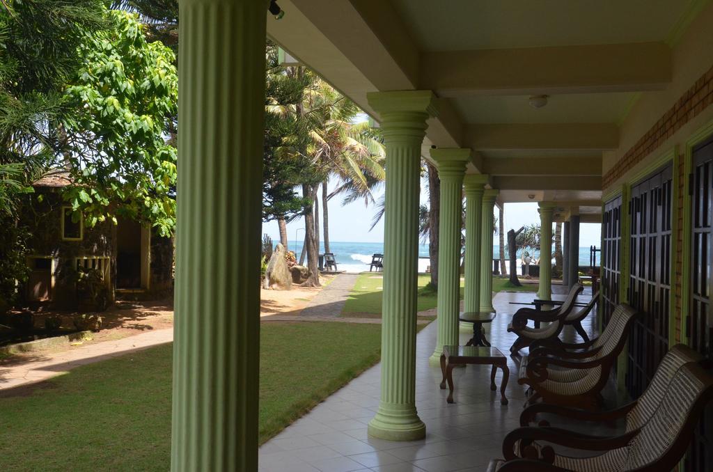 Time N Tide Beach Resort ฮิกคาดูวา ภายนอก รูปภาพ
