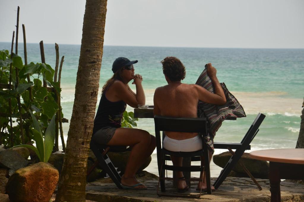 Time N Tide Beach Resort ฮิกคาดูวา ภายนอก รูปภาพ